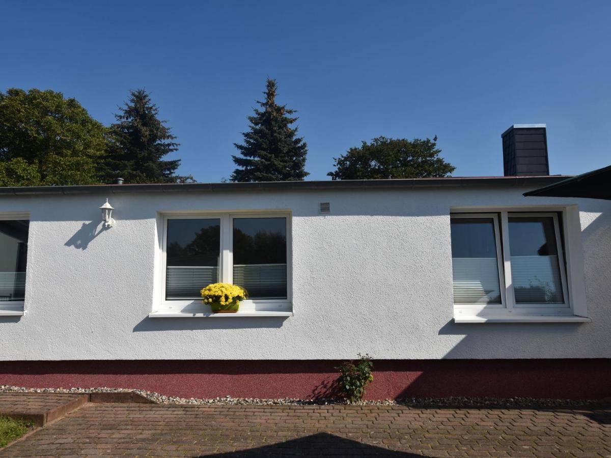 Modern Bungalow In Kroepelin With Garden Villa Kamer foto